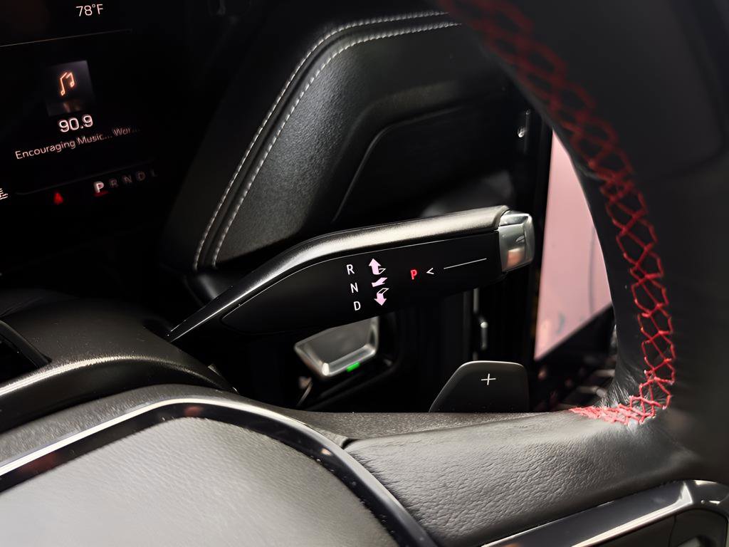 Used 2025 GMC Yukon AT4 Ultimate w/ LPO, Floor Liner Package image 19
