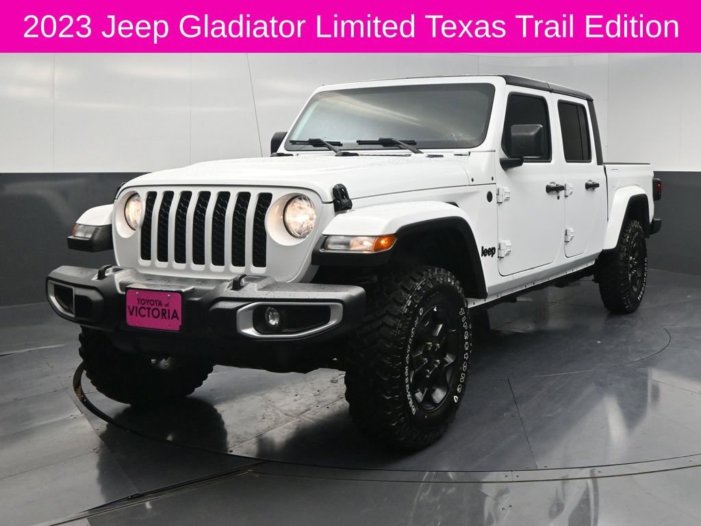 Used 2023 Jeep Gladiator Sport image 2