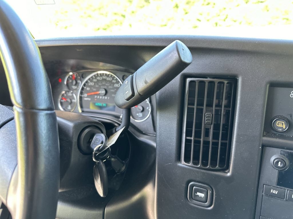 Used 2023 GMC Savana 2500 w/ Driver Convenience Package RWD image 21