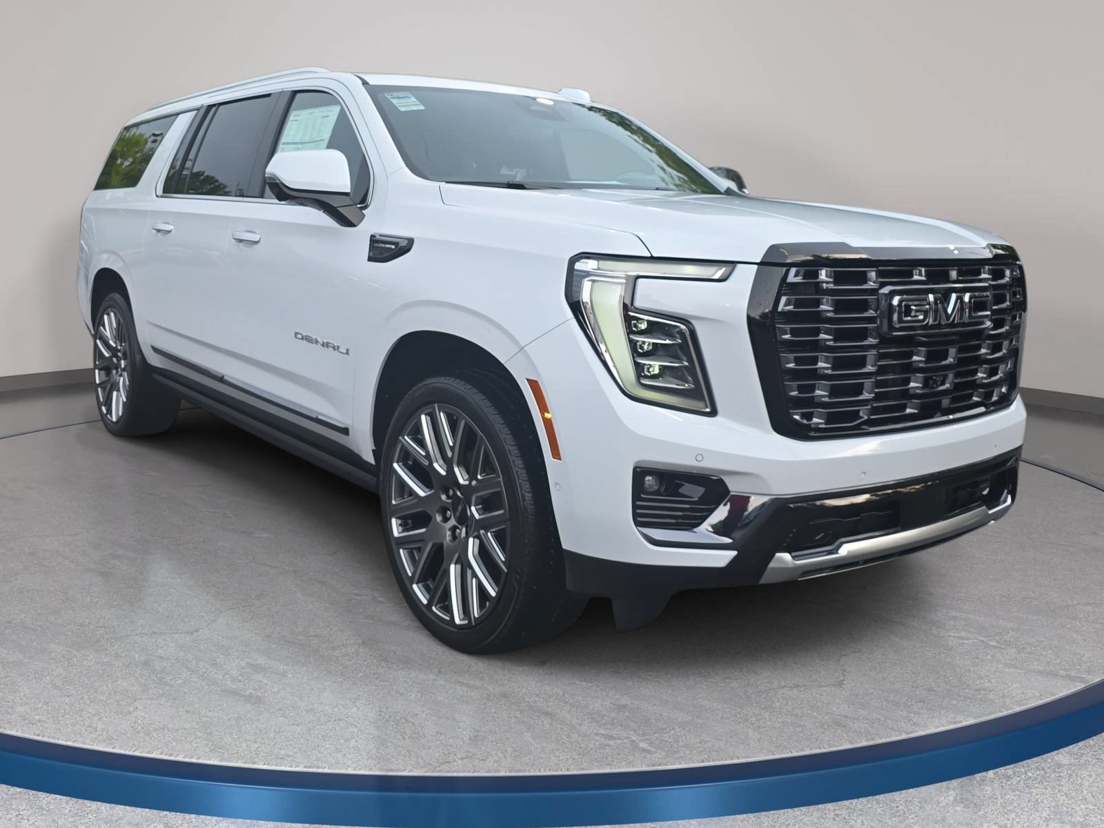 New 2026 GMC Yukon XL Denali Ultimate w/ LPO, Floor Liner Package AWD/4WD image 3