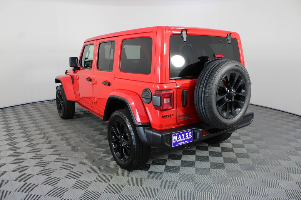 Used 2025 Jeep Wrangler Unlimited Sahara w/ Safety Group AWD/4WD image 21