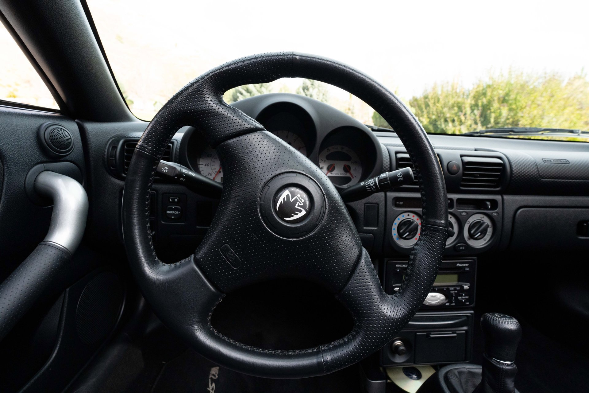 Used 2001 Toyota MR2 image 32