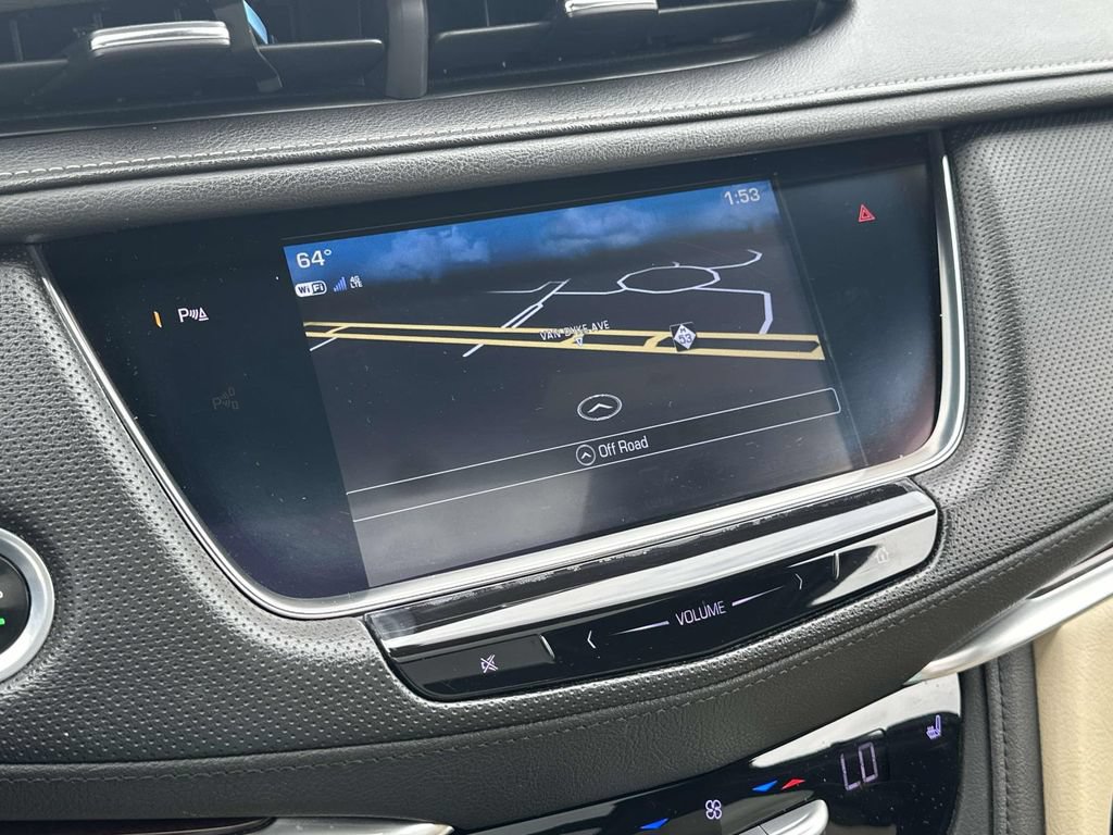 Used 2018 Cadillac XT5 Luxury w/ Driver Awareness Package FWD image 27