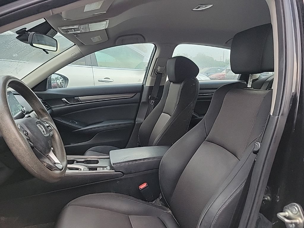Used 2018 Honda Accord LX image 6