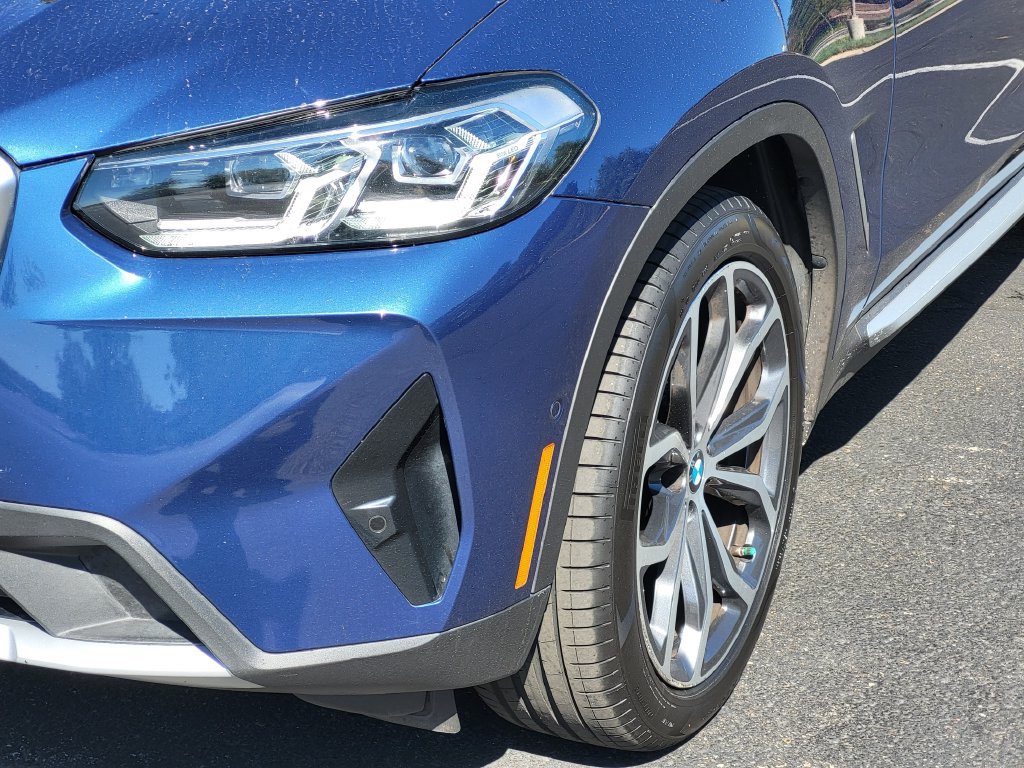 Used 2022 BMW X4 xDrive30i w/ Premium Package 2 AWD/4WD image 4