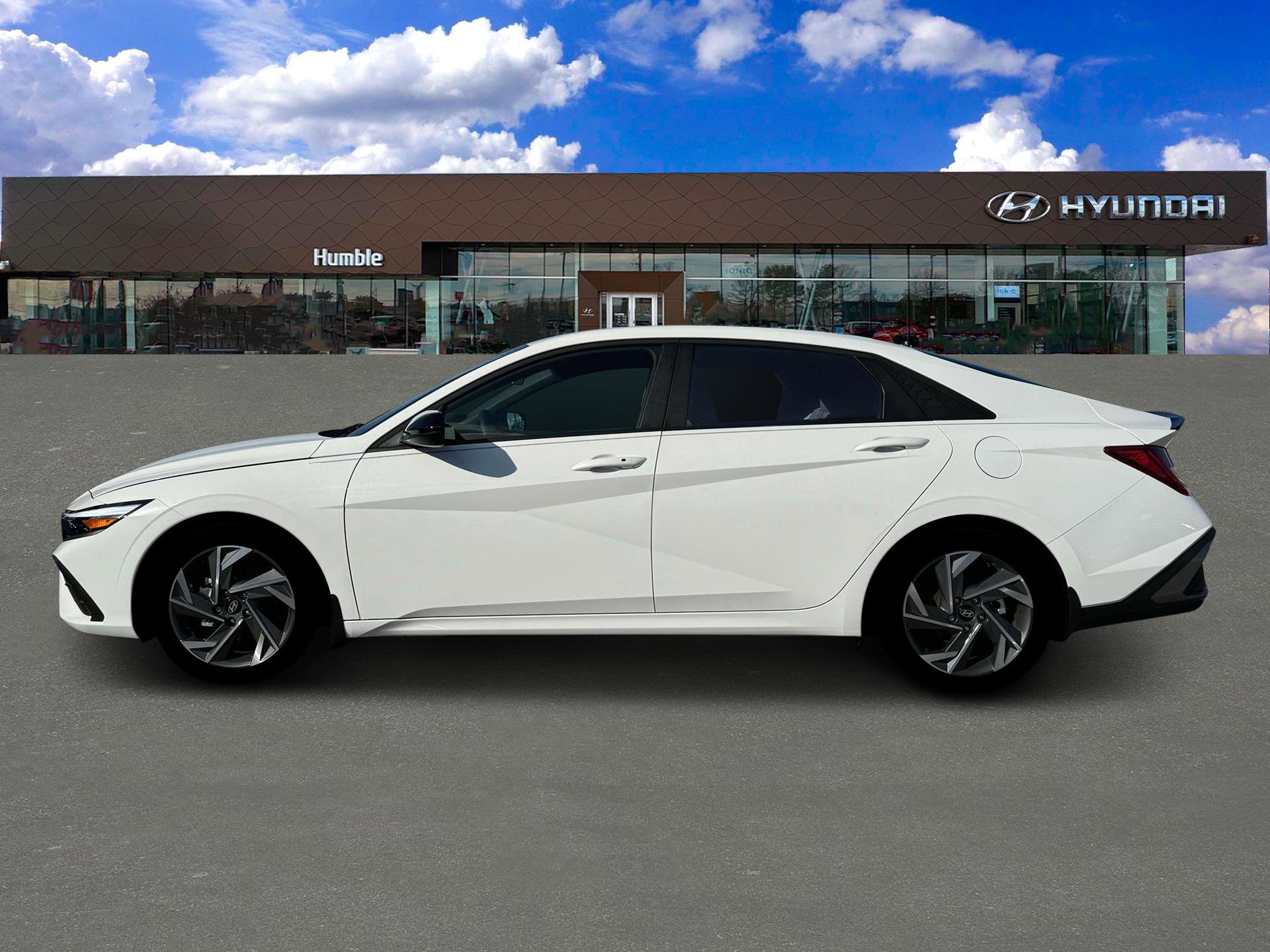 New 2025 Hyundai Elantra SEL FWD image 3