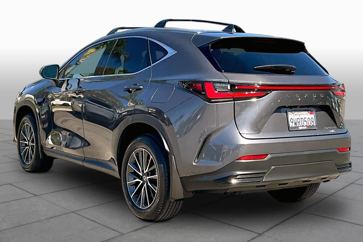 Used 2026 Lexus NX 350h AWD w/ Accessory Package (2T) image 11