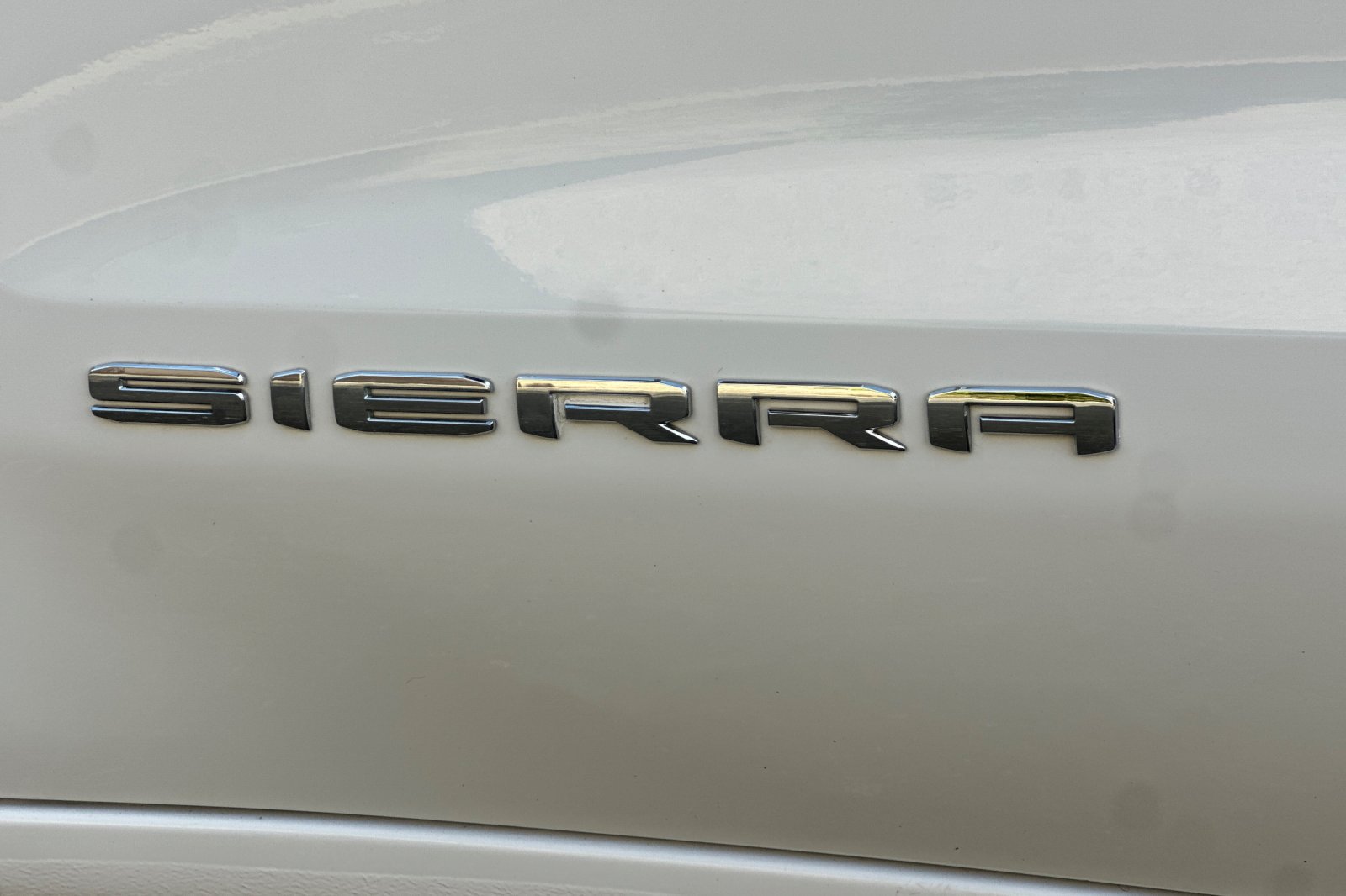 Used 2026 GMC Sierra 1500 SLT RWD image 25