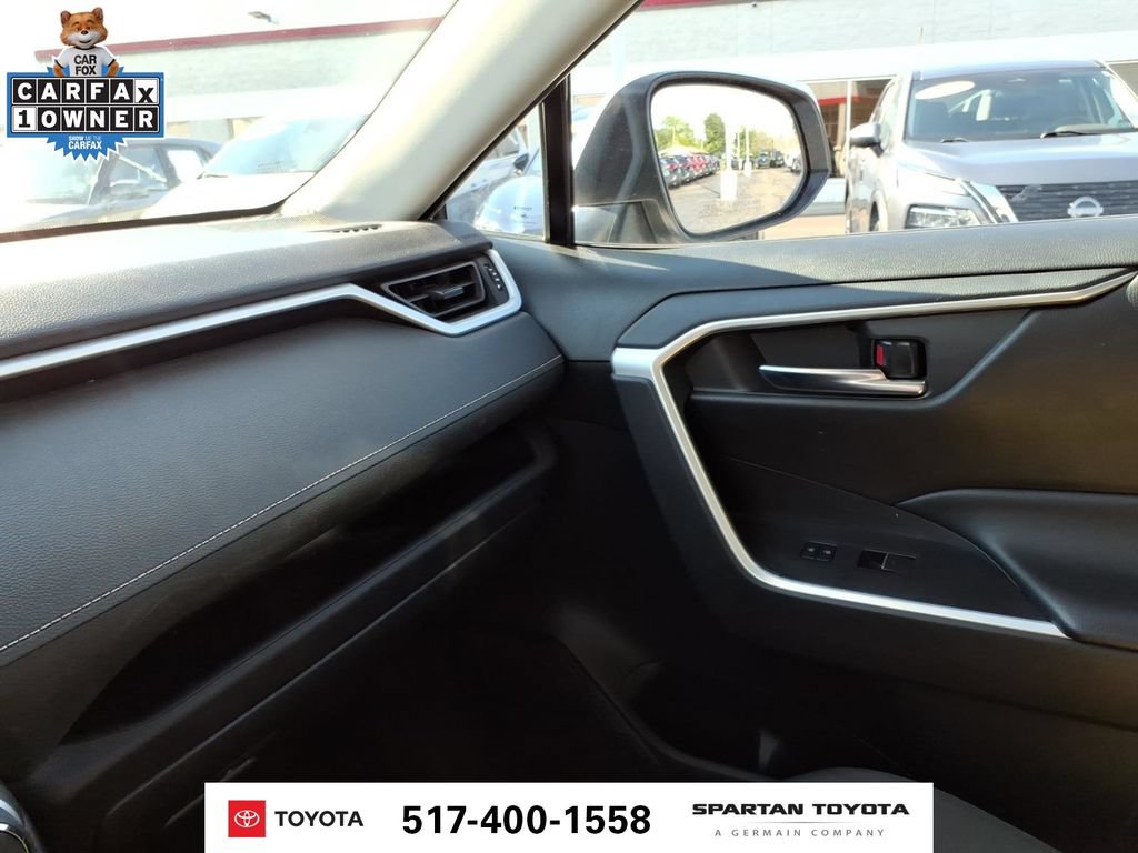 Used 2024 Toyota RAV4 XLE FWD image 24