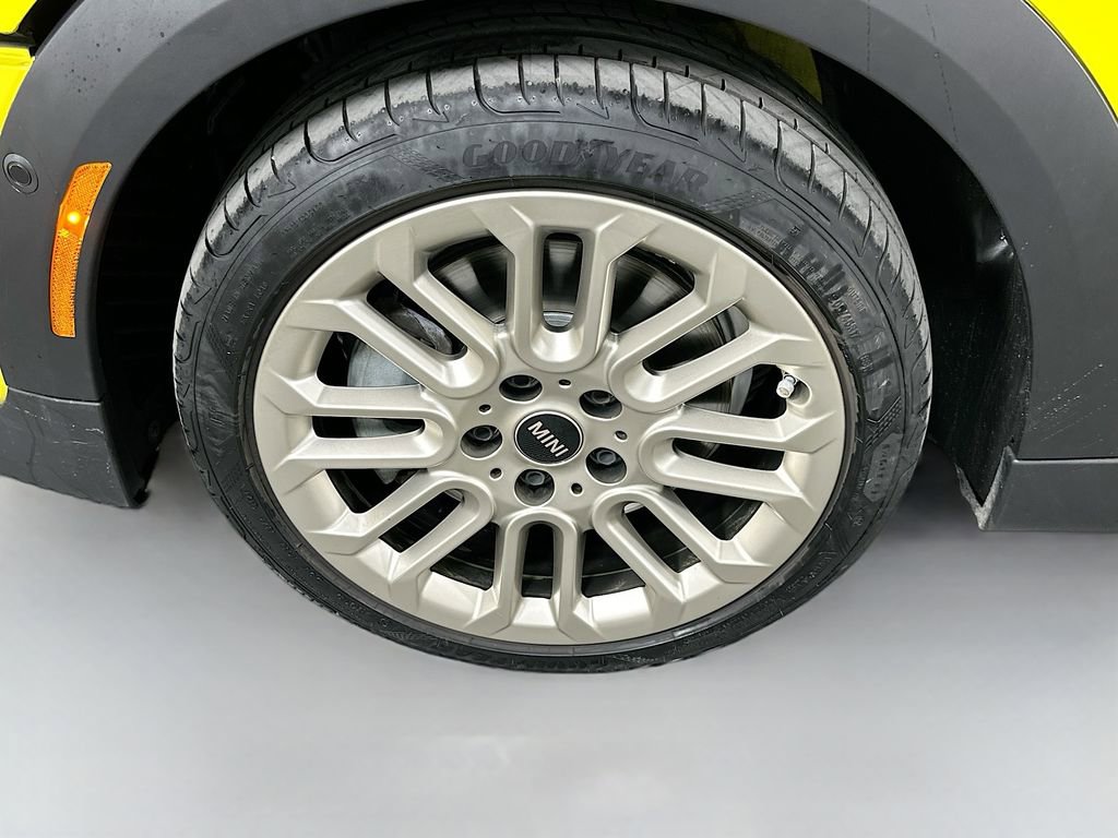 Certified 2025 MINI Cooper S image 30