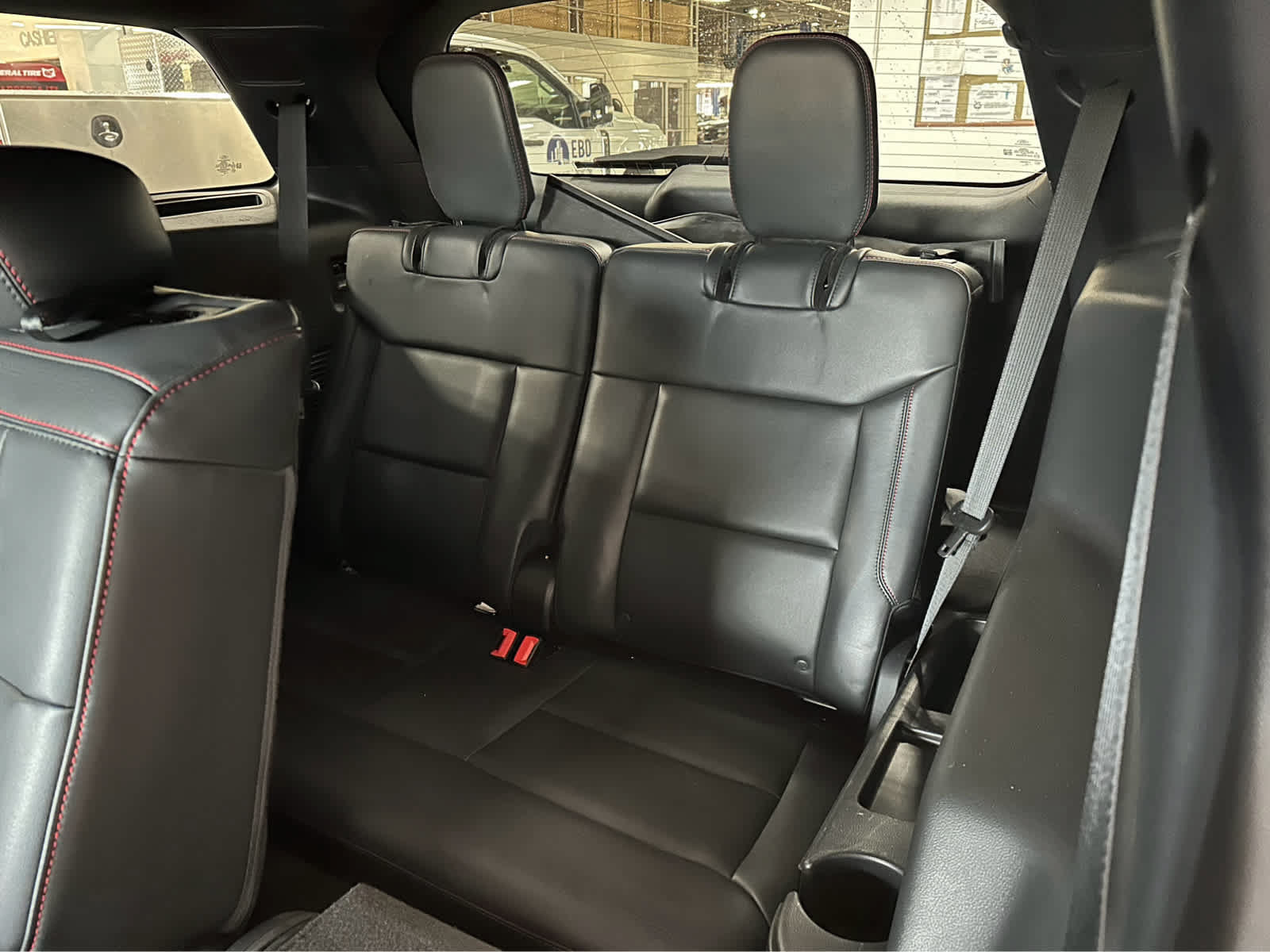 Used 2025 Ford Explorer ST-Line w/ Premium Package AWD/4WD image 36
