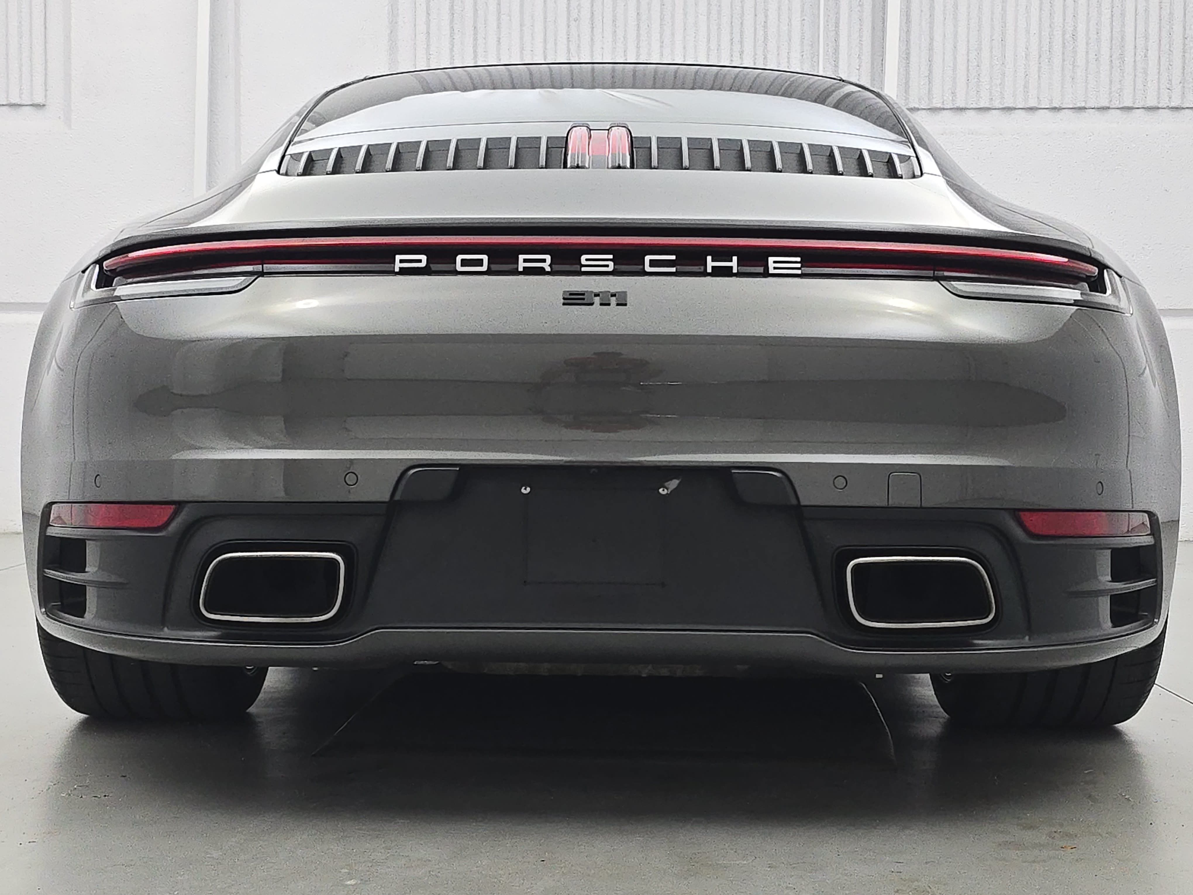 Certified 2022 Porsche 911 Carrera RWD image 6