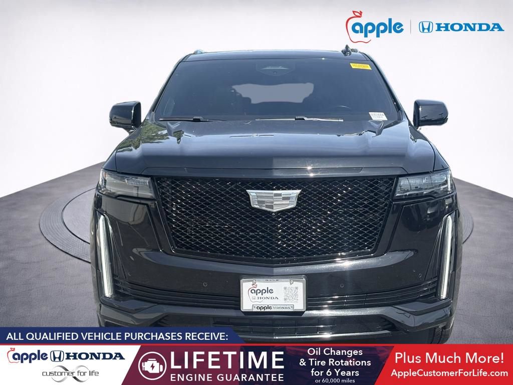Used 2023 Cadillac Escalade Sport Platinum w/ LPO, ONYX Package AWD/4WD image 2