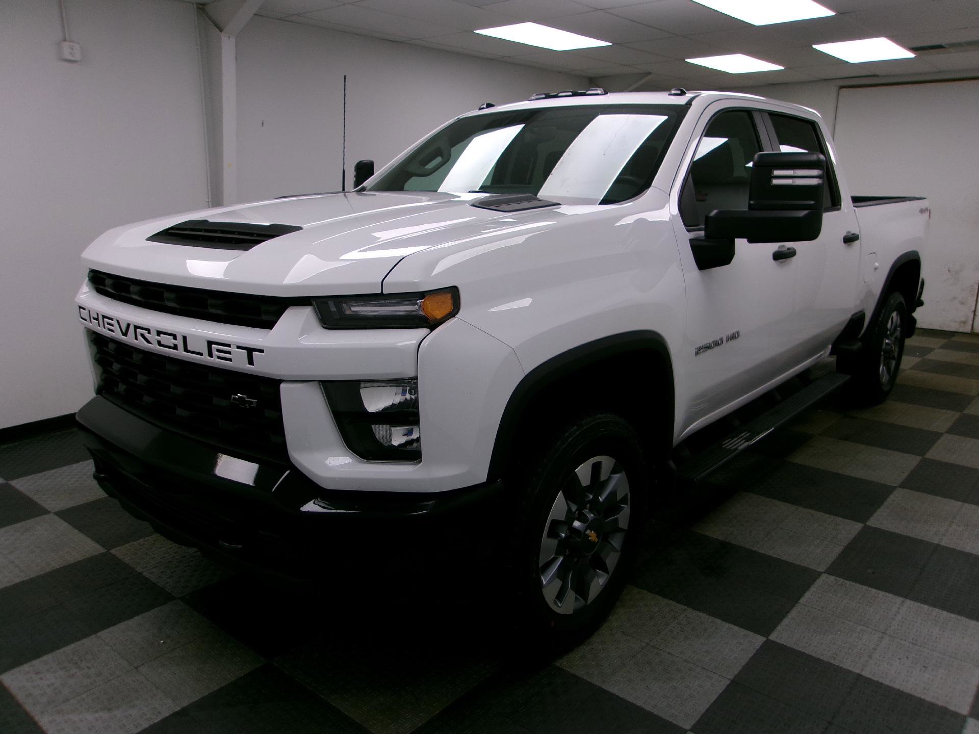 Used 2023 Chevrolet Silverado 2500 Custom w/ Custom Convenience Package image 1