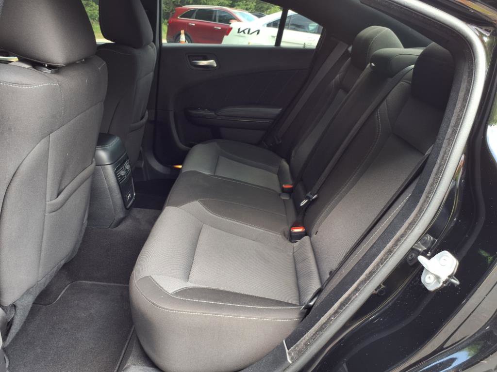Used 2021 Dodge Charger SXT w/ Blacktop Package image 10