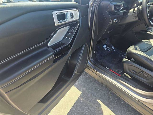 Used 2021 Ford Explorer ST w/ Equipment Group 401A AWD/4WD image 23