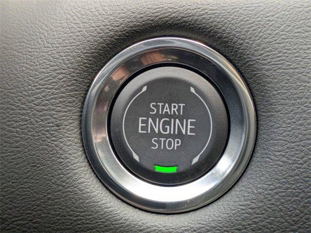 New 2025 GMC Canyon Elevation w/ Convenience Package image 32