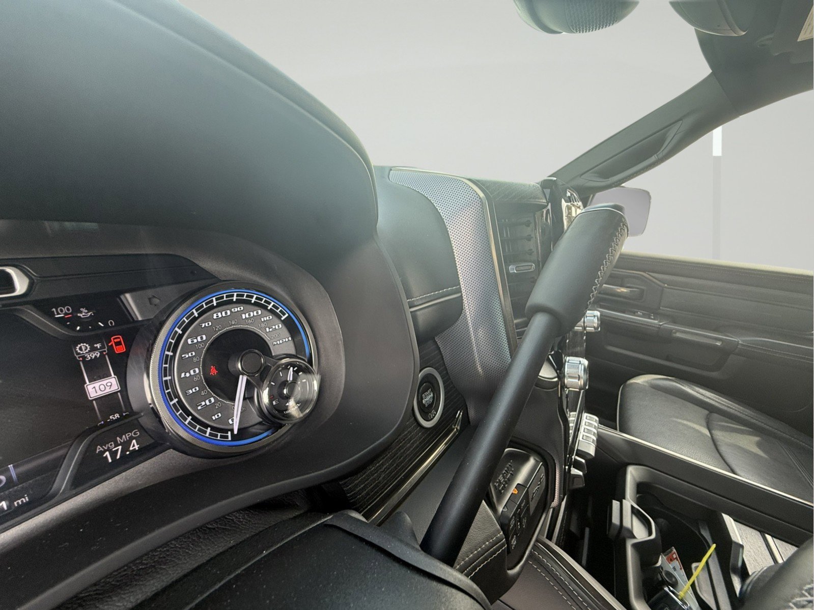 Used 2019 RAM 2500 Limited image 23