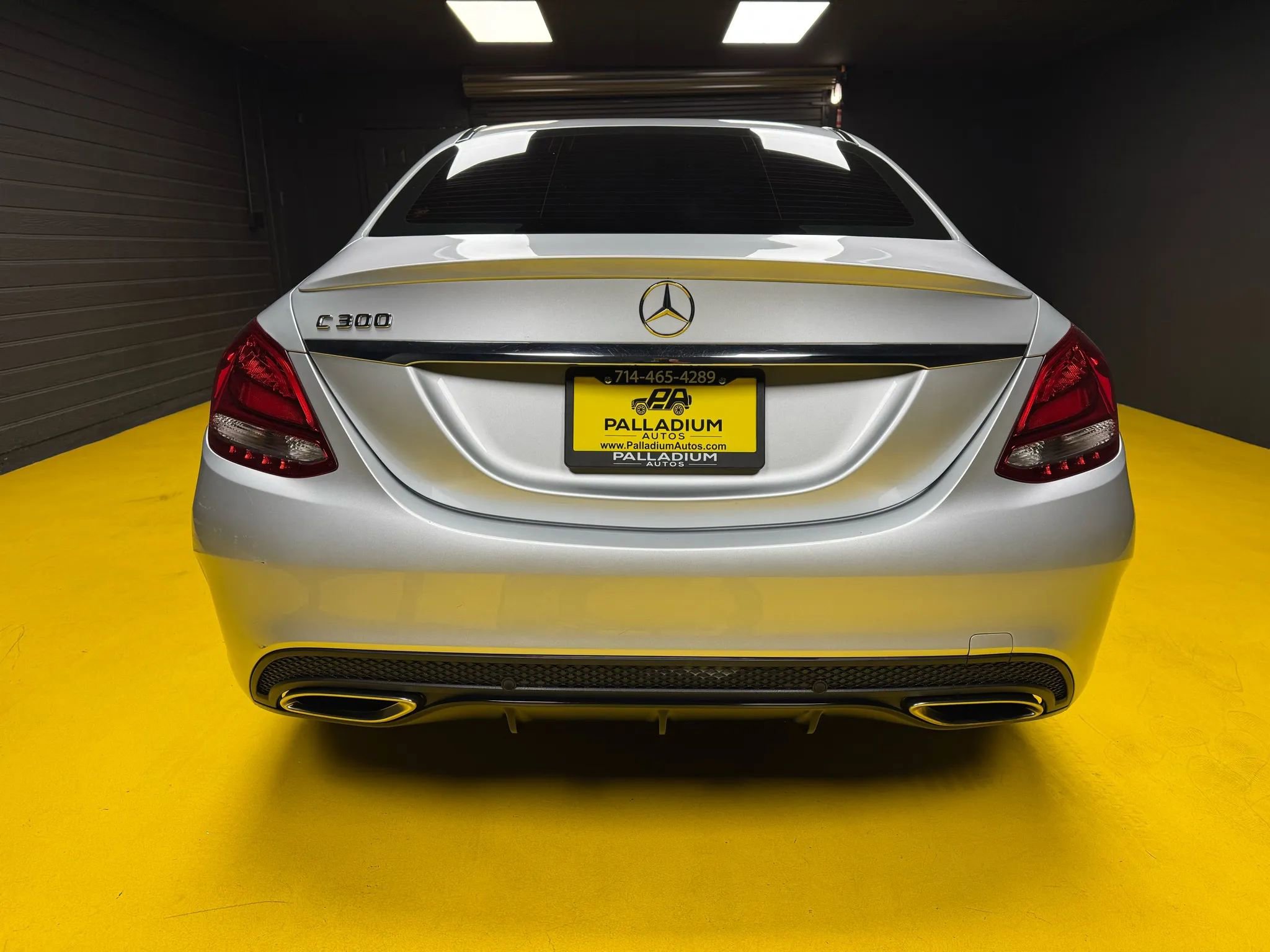 Used 2018 Mercedes-Benz C 300 Sedan image 5