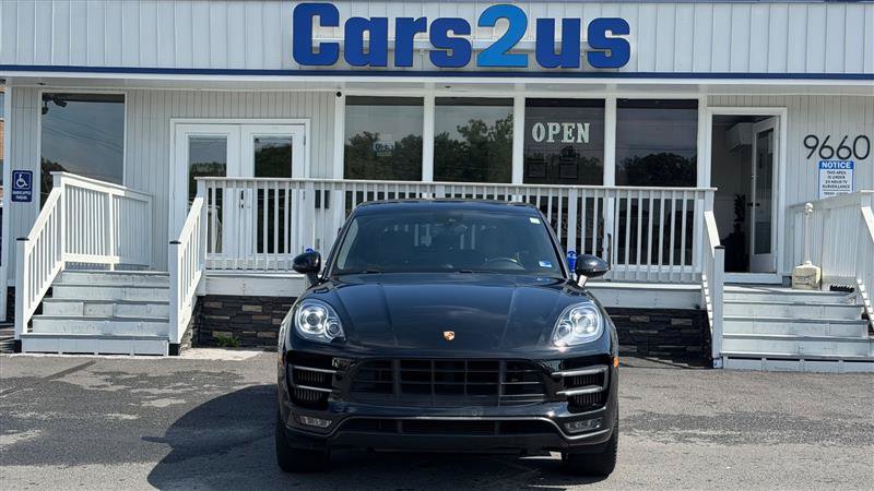 Used 2018 Porsche Macan Turbo AWD/4WD image 10