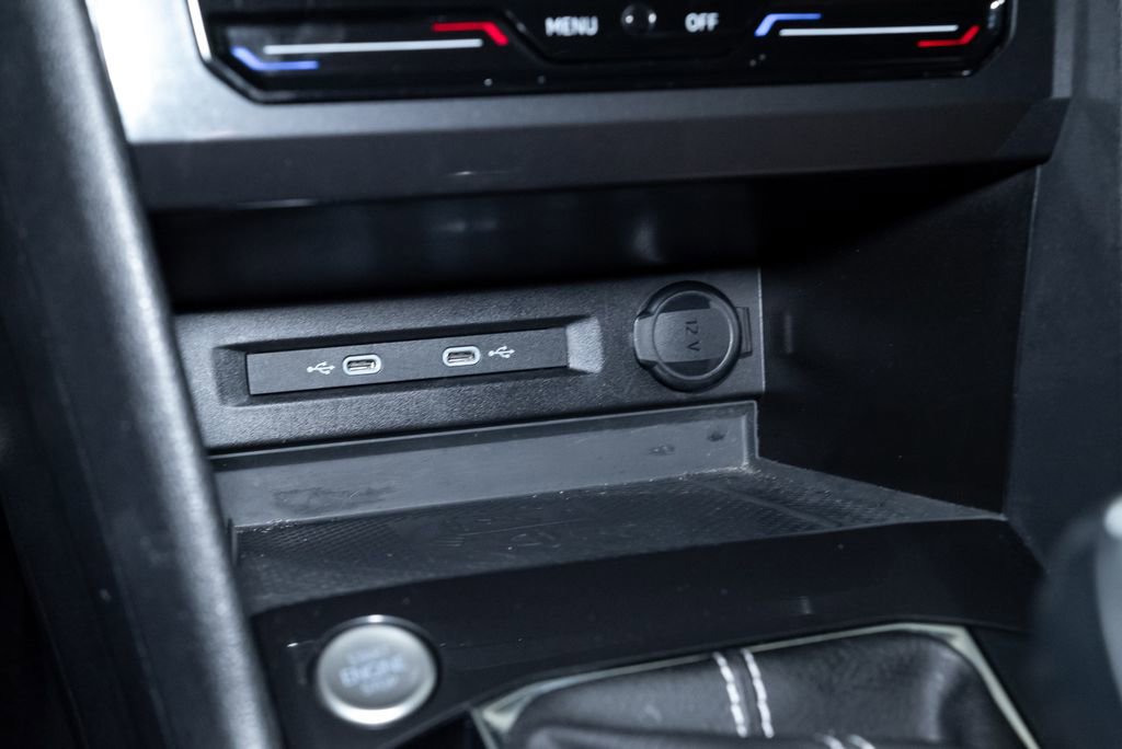 Used 2022 Volkswagen Tiguan SE R-Line image 19