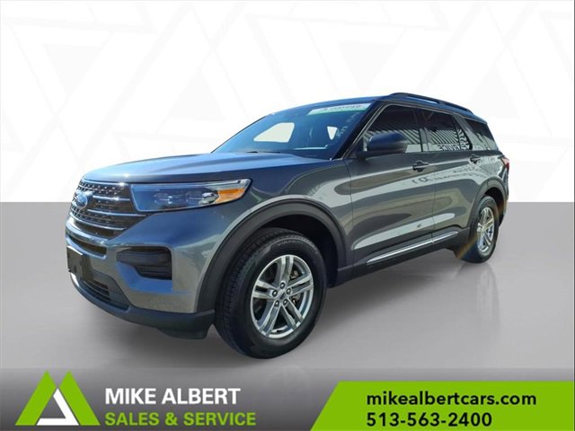 Used 2022 Ford Explorer XLT image 3