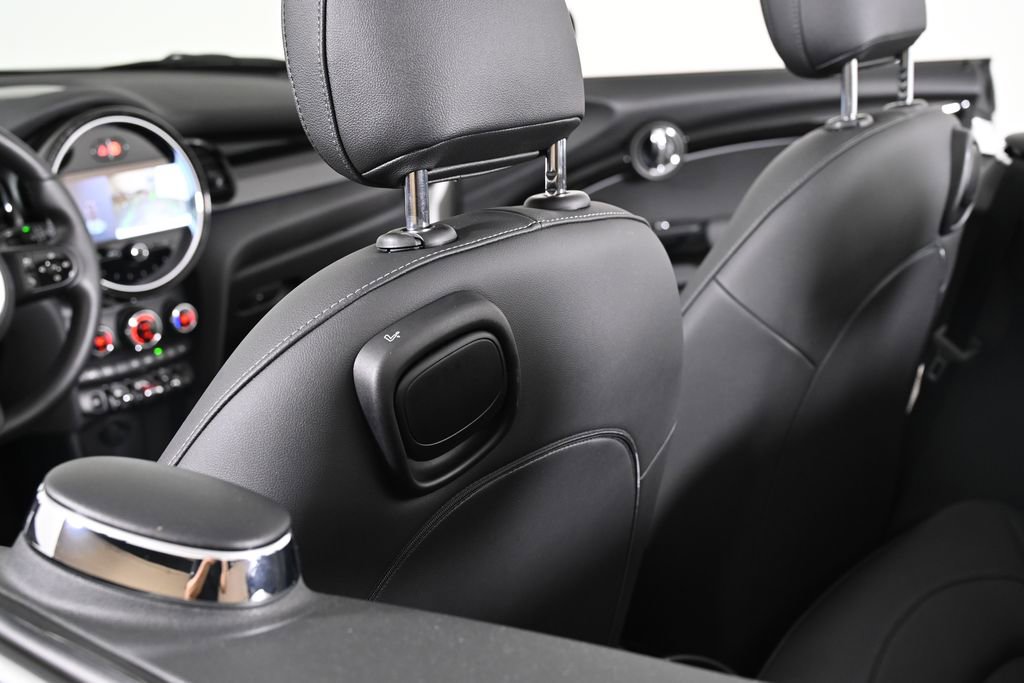 Used 2023 MINI Cooper Convertible image 32