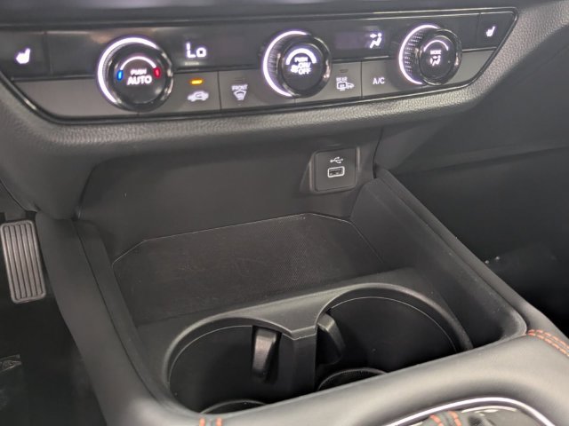 Certified 2025 Honda HR-V Sport image 24