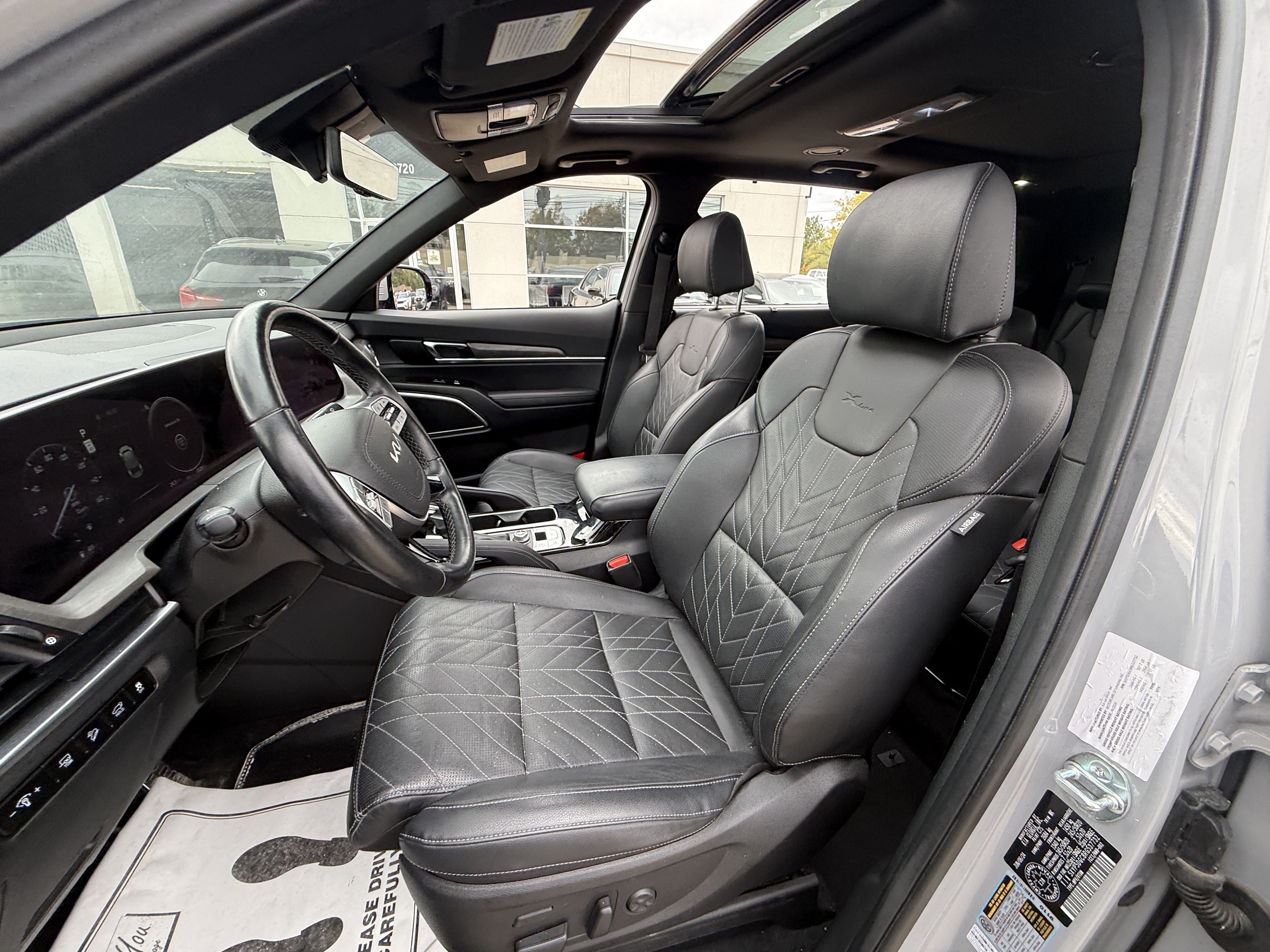 Used 2024 Kia Telluride SX AWD/4WD image 12