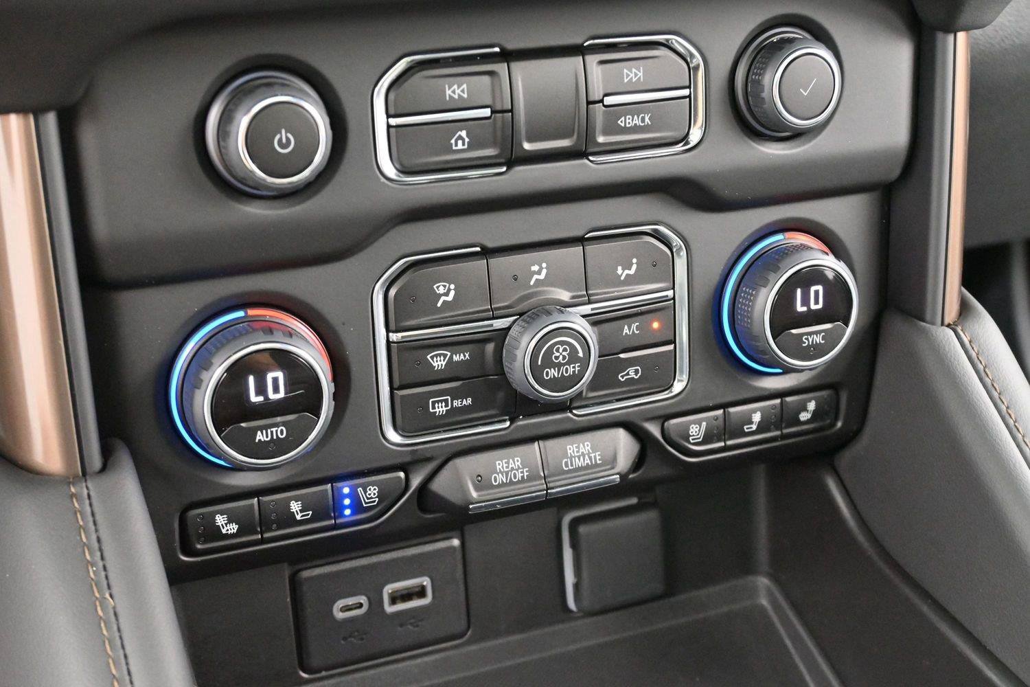Used 2023 Chevrolet Tahoe High Country AWD/4WD image 22