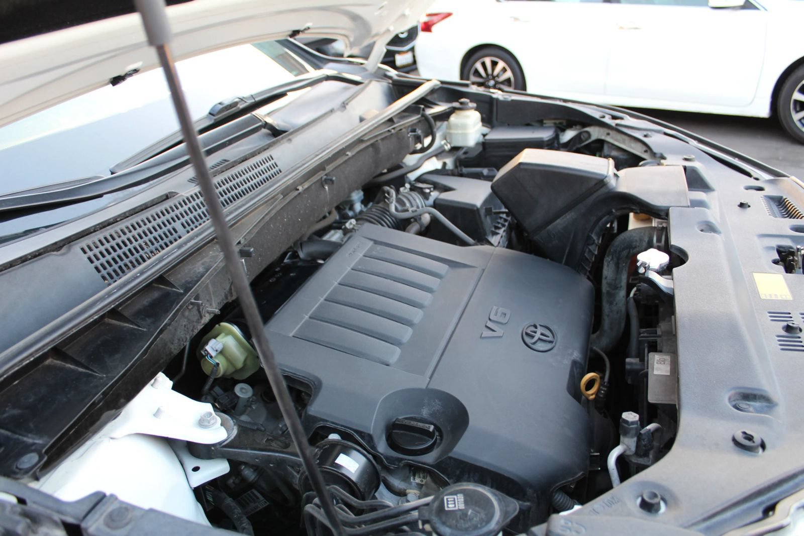 Used 2016 Toyota Highlander LE FWD image 34