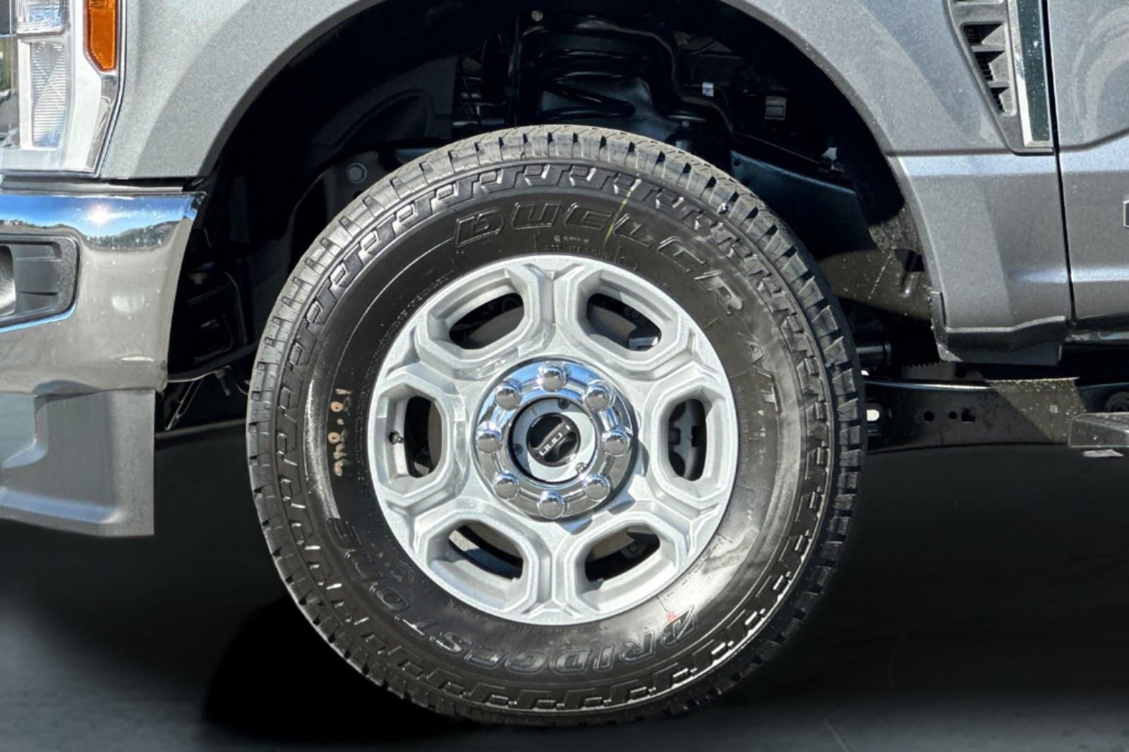 New 2026 Ford F250 XLT w/ 360-Degree Camera Package image 29