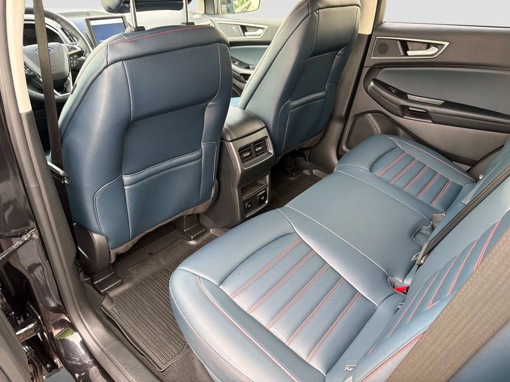 Used 2024 Ford Edge SEL w/ Sport Appearance Package AWD/4WD image 14
