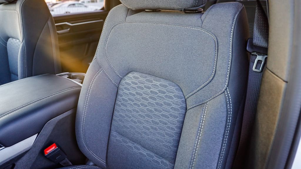 New 2025 RAM 1500 4x4 Crew Cab image 25