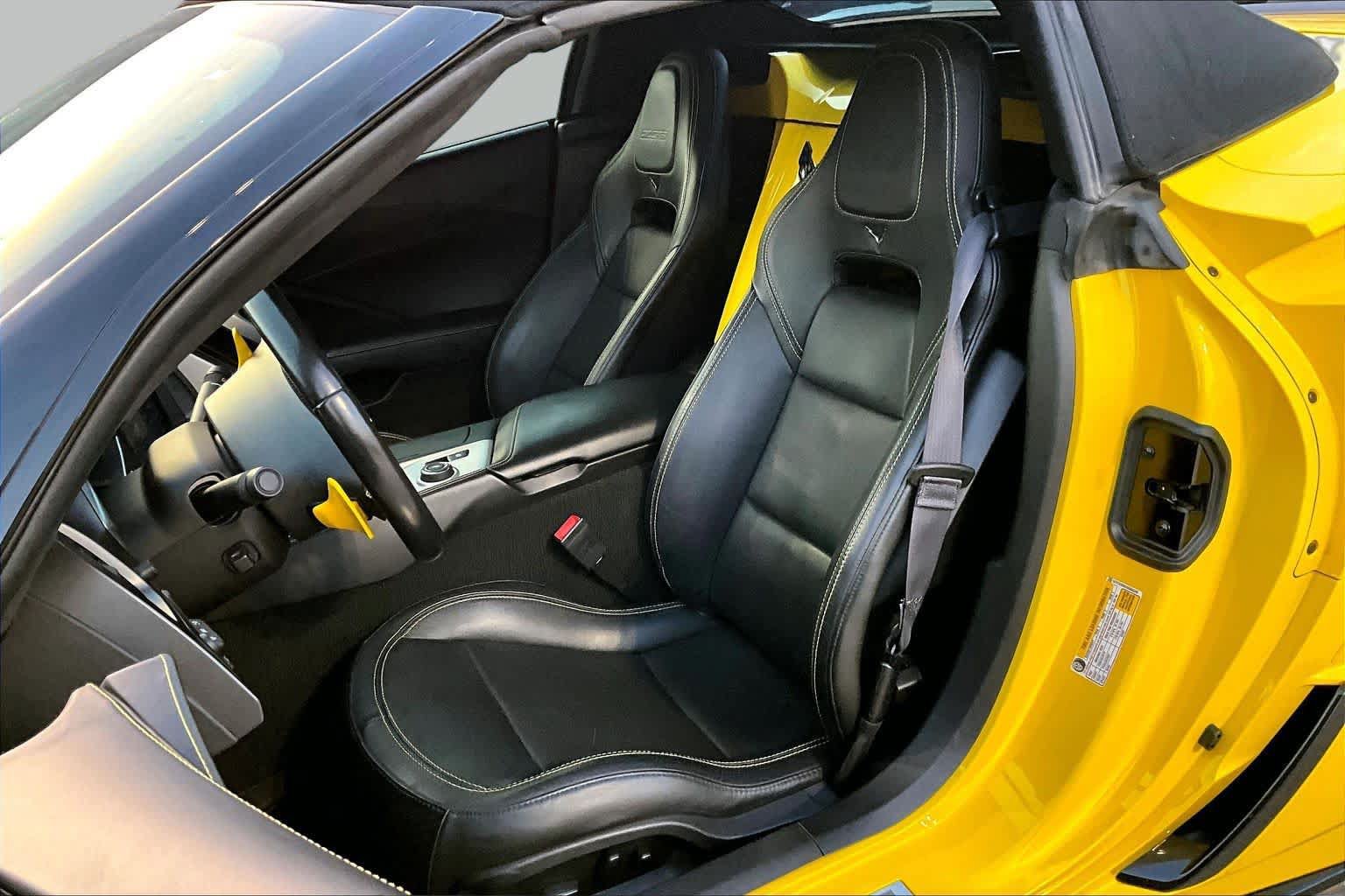 Used 2017 Chevrolet Corvette Z06 RWD image 8