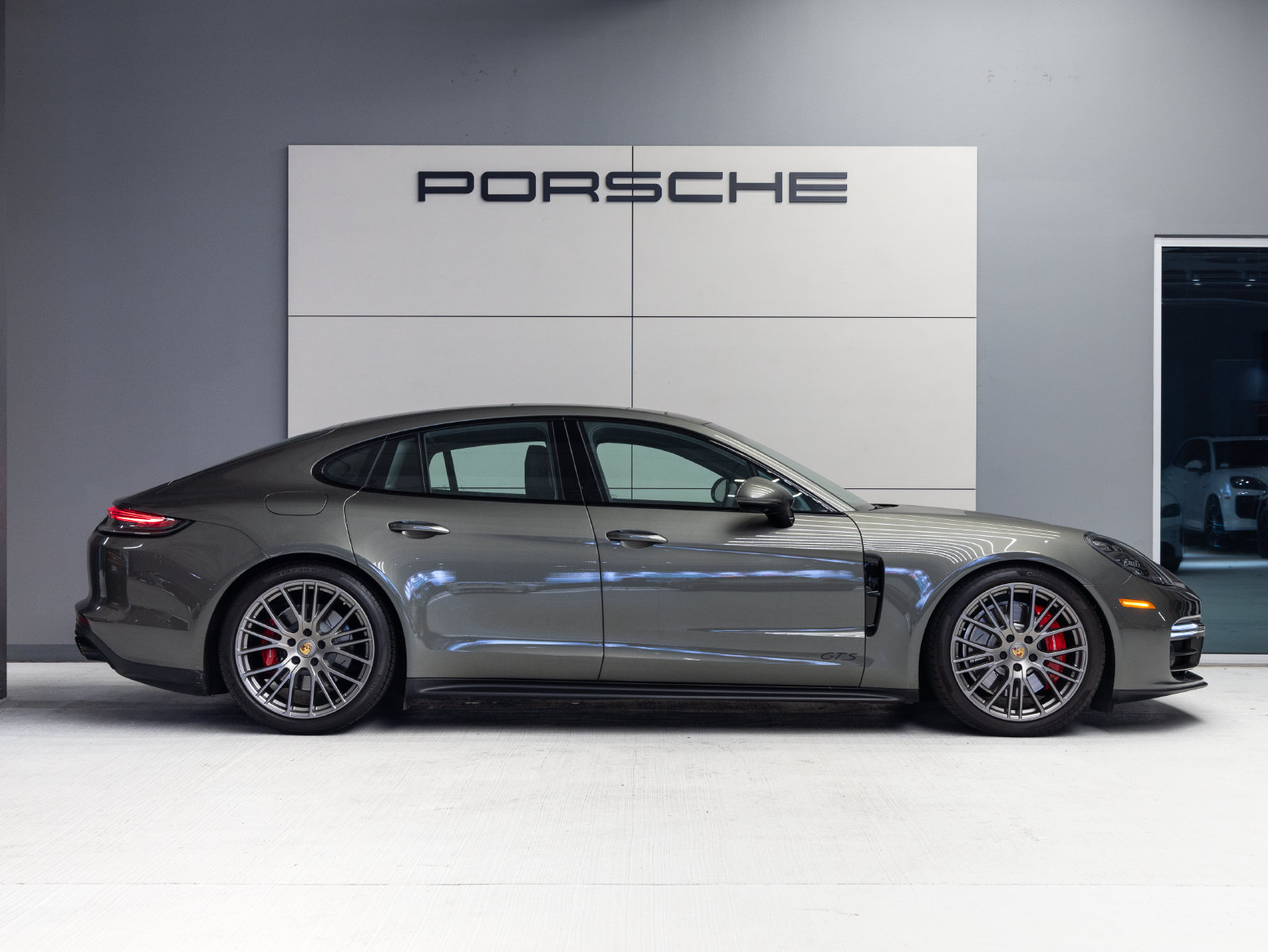 Certified 2023 Porsche Panamera GTS AWD/4WD image 8