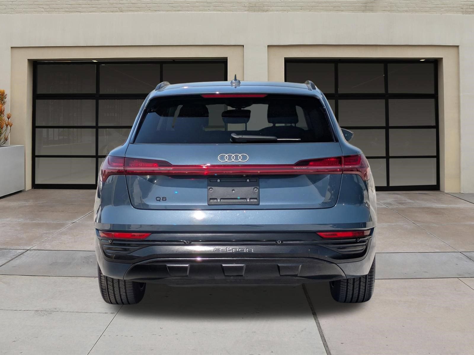 Used 2024 Audi Q8 e-tron Premium Plus w/ Premium Plus Package AWD/4WD image 5