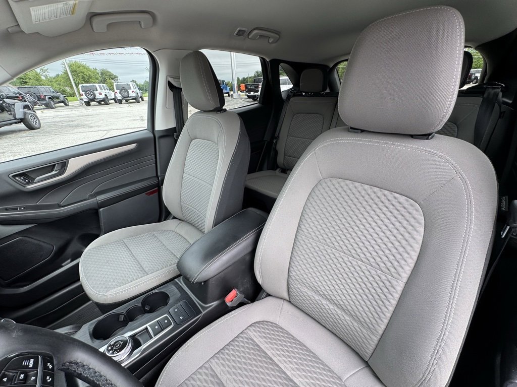 Used 2022 Ford Escape SE w/ Convenience Package image 18