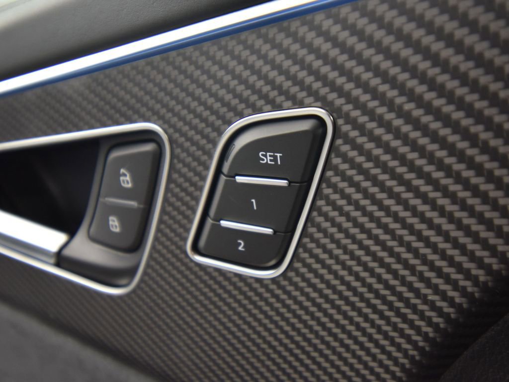 New 2025 Audi RS Q8 performance image 23