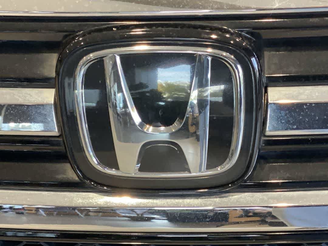 Used 2017 Honda Pilot Elite image 10