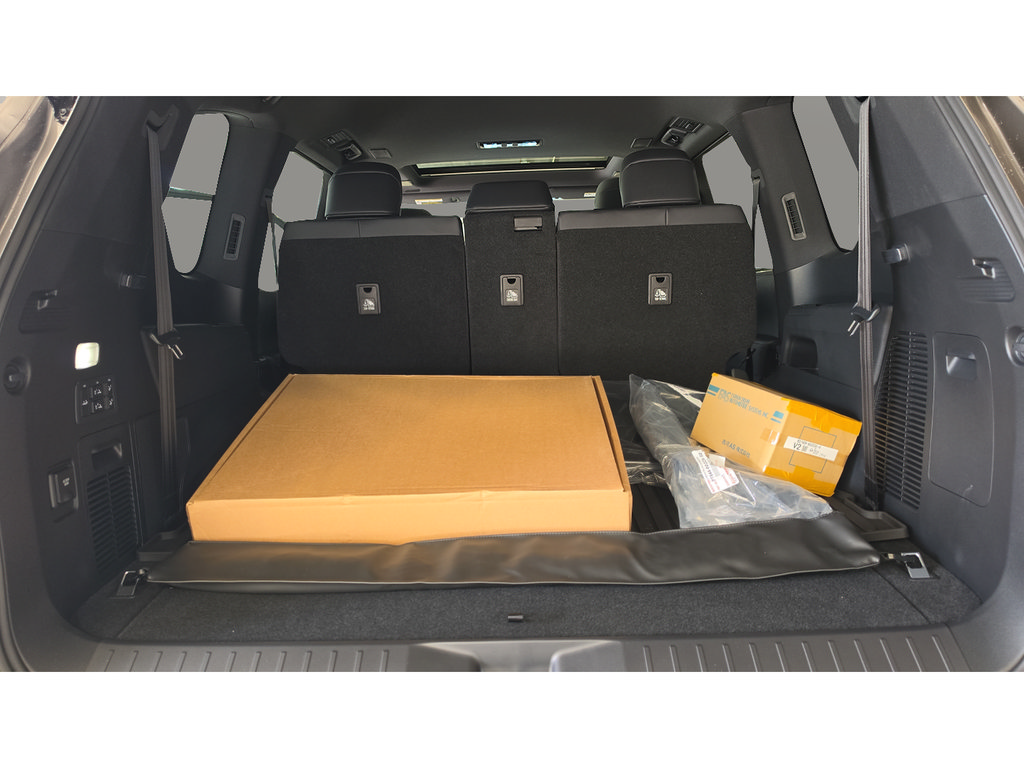 New 2026 Lexus LX 600 4WD w/ Accessory Package (2T) image 21