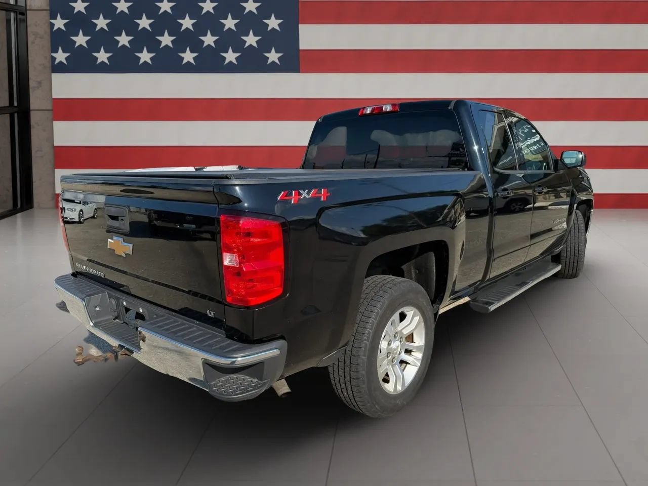 Used 2018 Chevrolet Silverado 1500 LT w/ All Star Edition AWD/4WD image 6