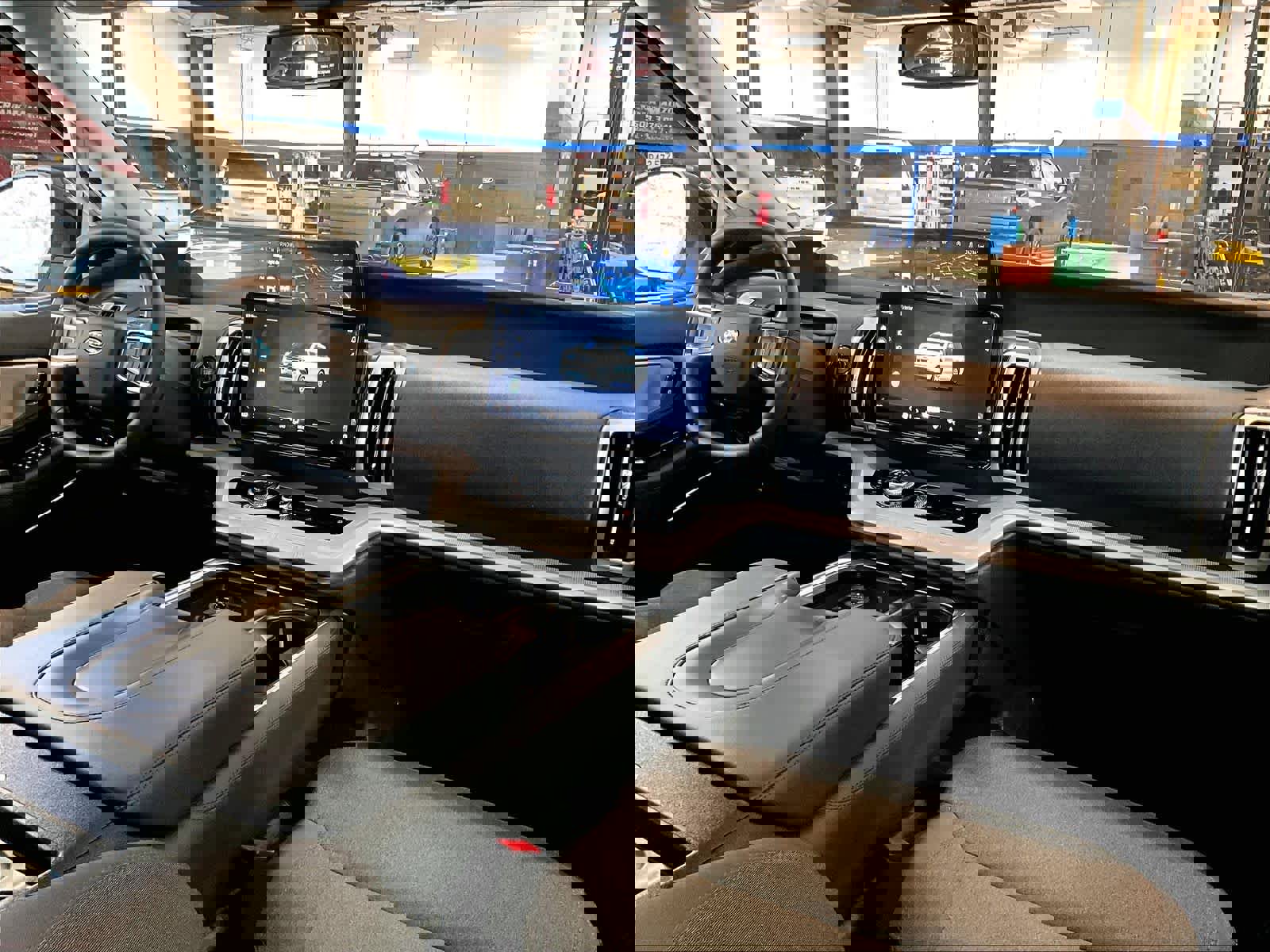 Used 2025 Ford Expedition Max Active image 14