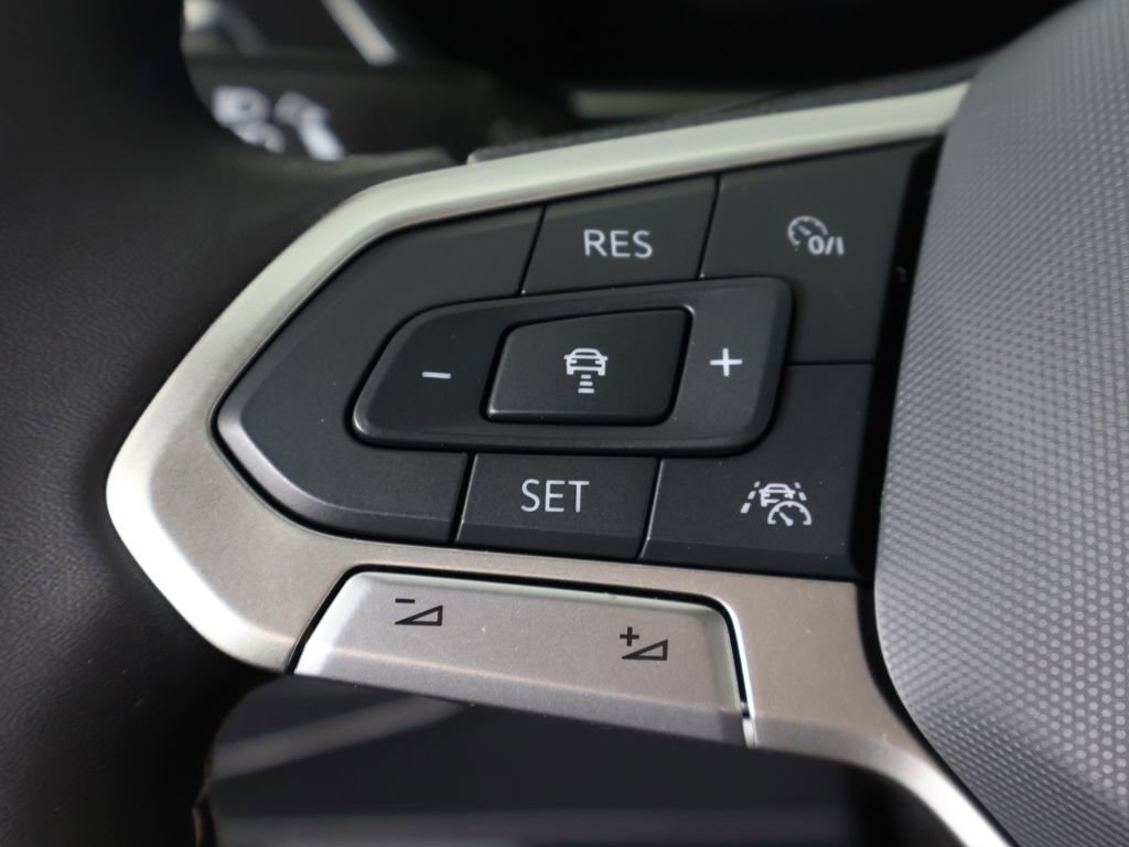 Used 2024 Volkswagen Tiguan S AWD/4WD image 39