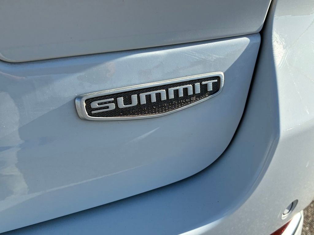 Used 2025 Jeep Grand Cherokee Summit image 13