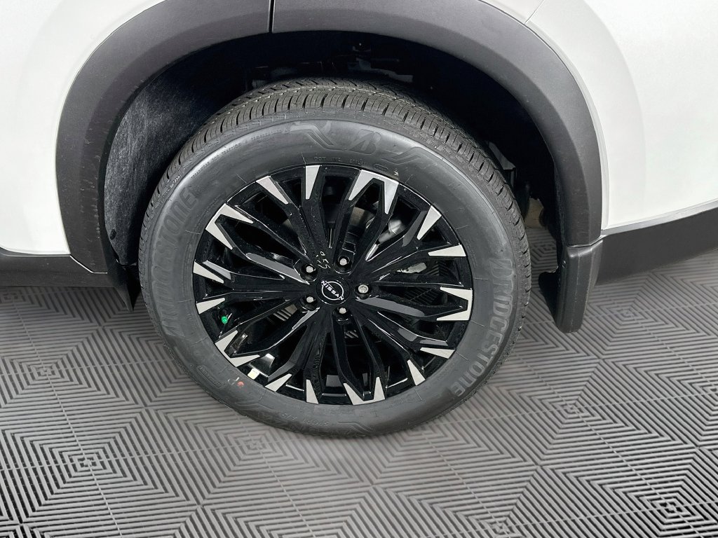 New 2027 Nissan Rogue Dark Armor AWD/4WD image 39