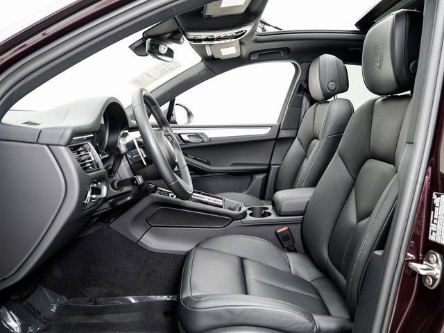 Certified 2023 Porsche Macan Turbo image 6