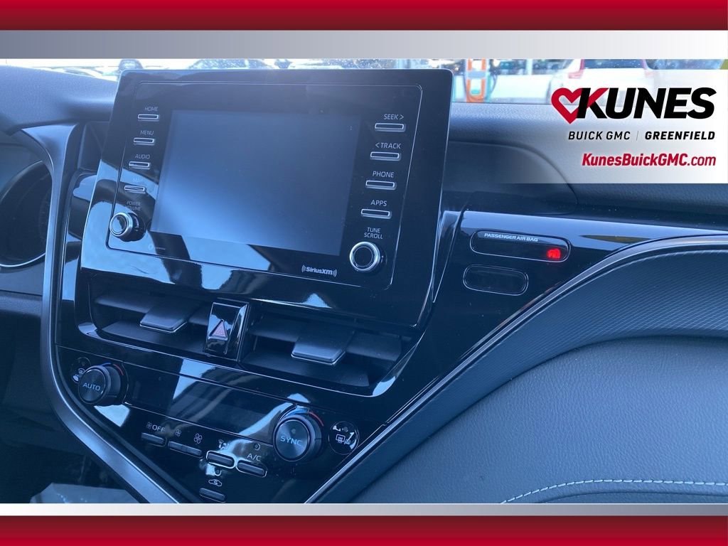 Used 2024 Toyota Camry SE image 36