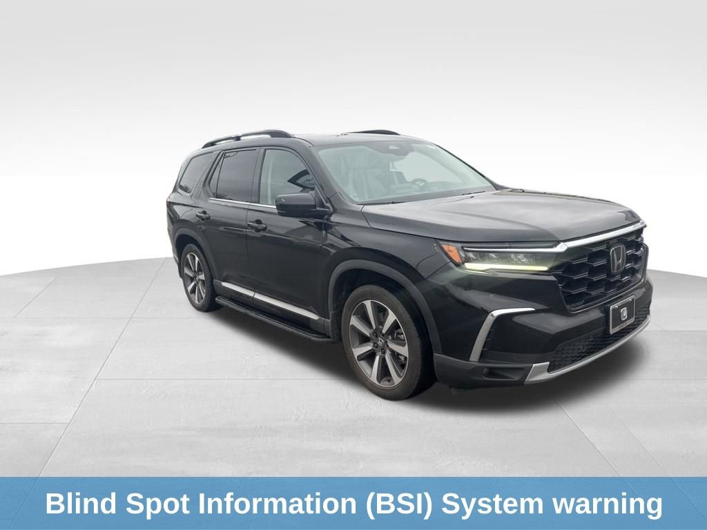Used 2024 Honda Pilot Touring image 11