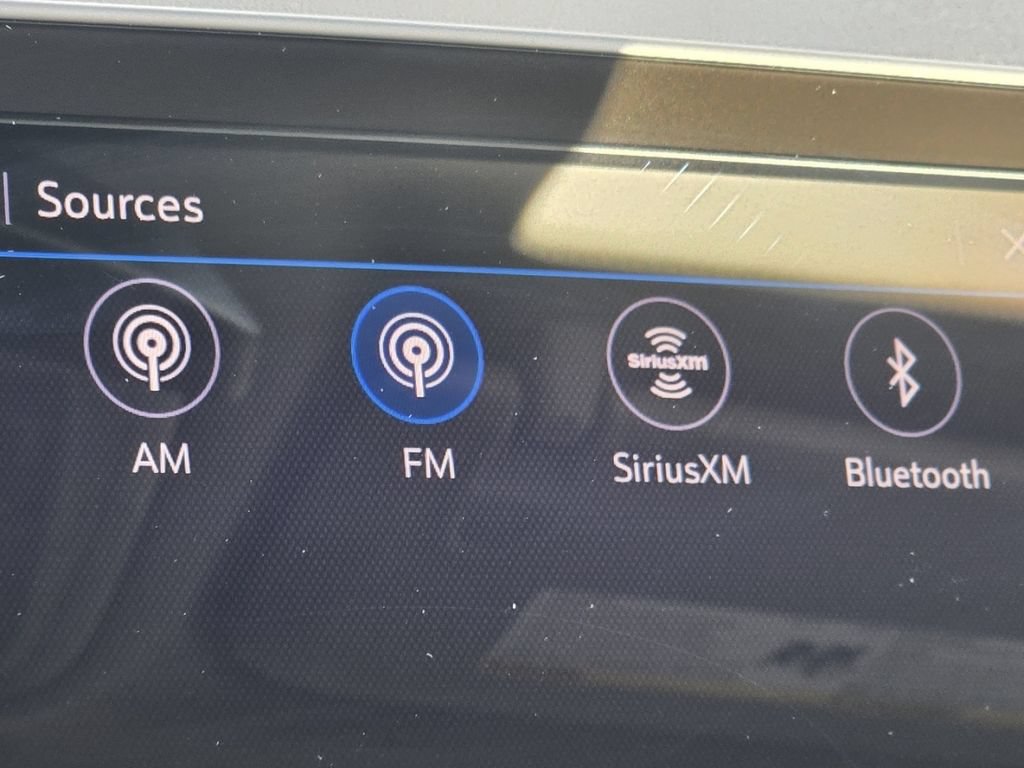 Used 2022 Chevrolet Malibu LT FWD image 4